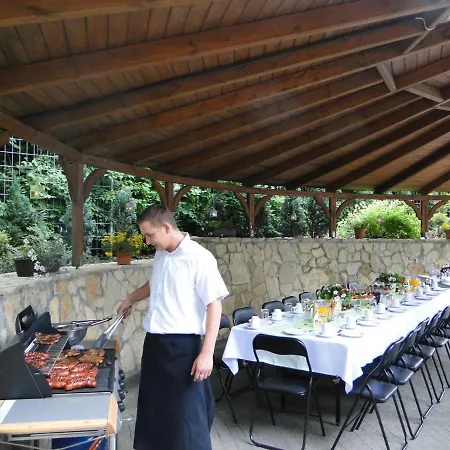 Hotel Zajazd Restauracja Karlik *