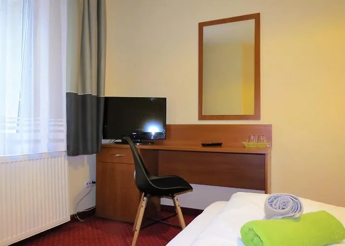 Zajazd Restauracja Karlik Hotel