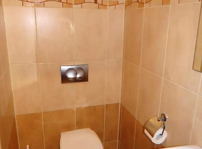 Zajazd Restauracja Karlik *